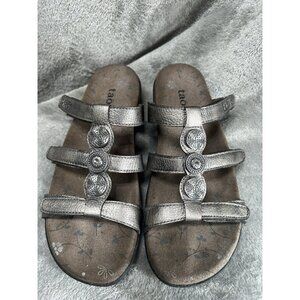 TAOS Prize Women’s 7 Pewter Silver Gray Sandals Leather Slip on Comfort Shoes